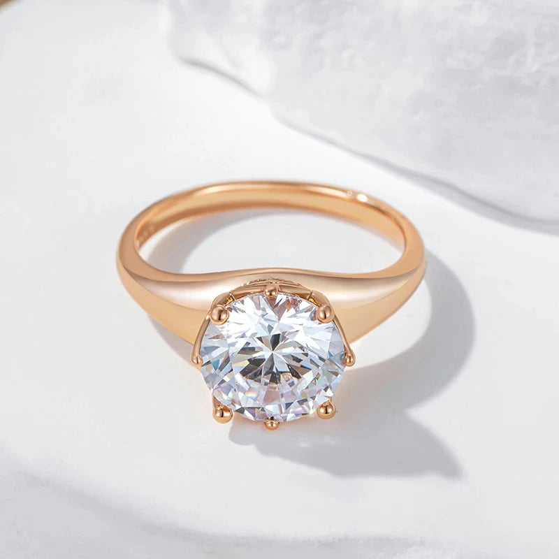 Anel Minimalista com Zircônia em Formato de Diamante e Acabamento em Ouro Rosé 14K