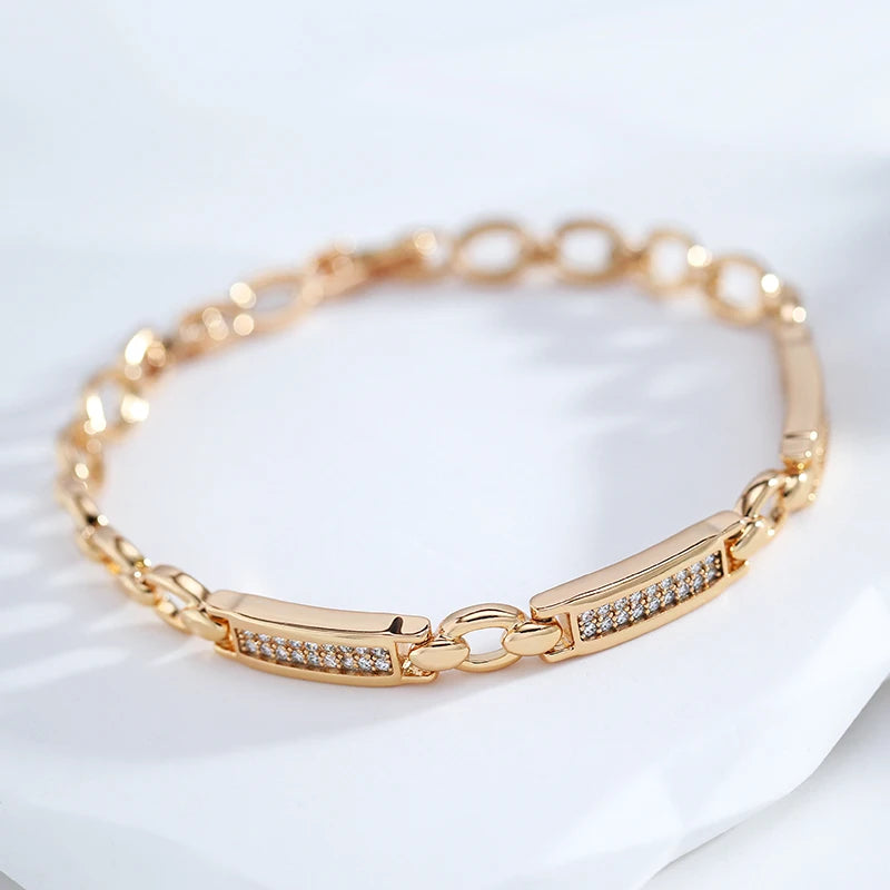 Pulseira Geométrica Elegante com Formas Retangulares Cravejadas de Zircônias, Acabamento em Ouro Rosé 14K