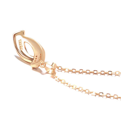 Conjunto de Brincos e Colar Geométrico Elegante com Curvas Delicadas e Zircônias Cravejadas, Acabamento em Ouro Rosé 14K