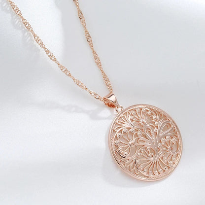 Colar Redondo com Design Oco de Flor Circular e Acabamento em Ouro Rosé 14K