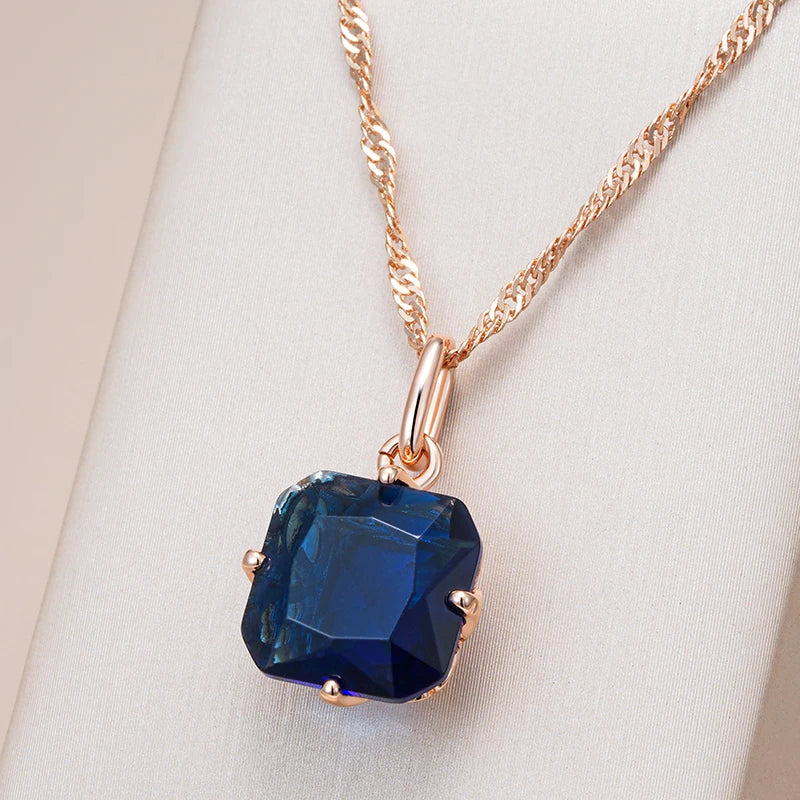 Colar Clássico Quadrado com Acabamento em Ouro Rosé 14K com Zircônia Azul