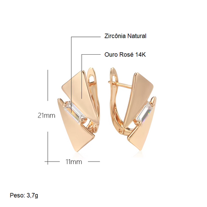 Par de Brincos Geométricos Triangulares com Detalhe de Zircônia Cúbica e Acabamento em Ouro Rosé 14K