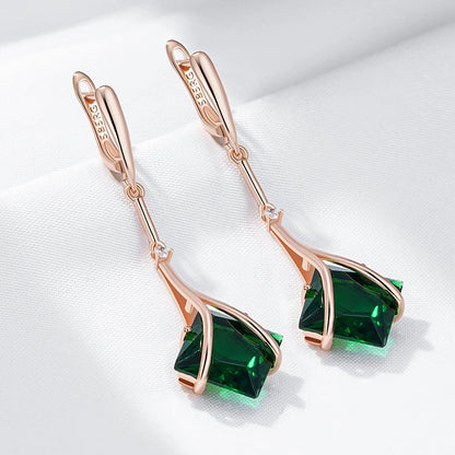 Par de Brincos Longos com Zircônia Verde Quadrada e Acabamento em Ouro Rosé 14K