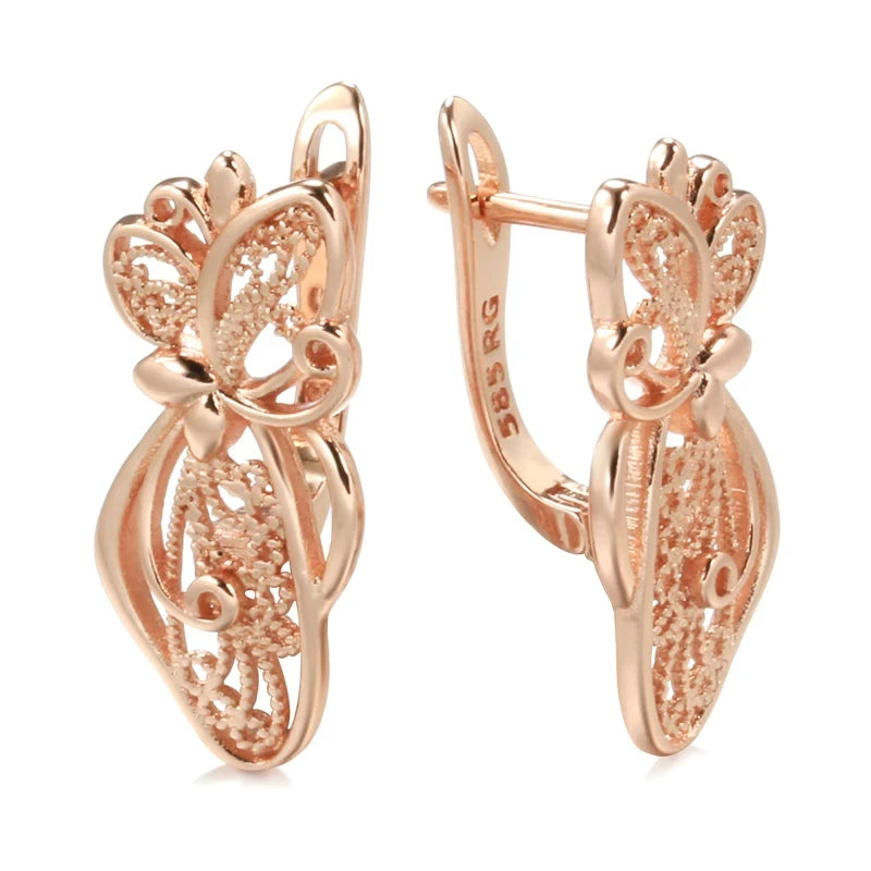 Par de Brincos Vintage de Flores Oco com Acabamento em Ouro Rosé 14K