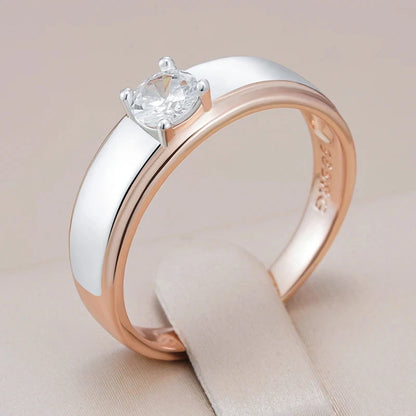 Anel Minimalista com Acabamento Prata na Parte Superior, Zircônia Central e Acabamento em Ouro Rosé 14K