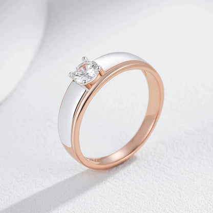 Anel Minimalista com Acabamento Prata na Parte Superior, Zircônia Central e Acabamento em Ouro Rosé 14K