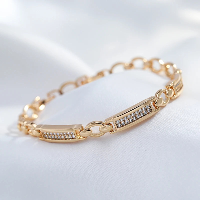 Pulseira Geométrica Elegante com Formas Retangulares Cravejadas de Zircônias, Acabamento em Ouro Rosé 14K